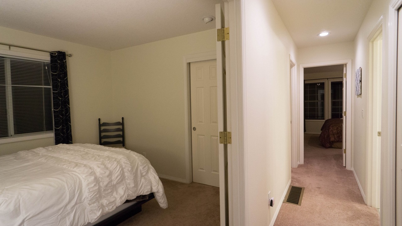 Photo of Bedroom in West Portland Park
