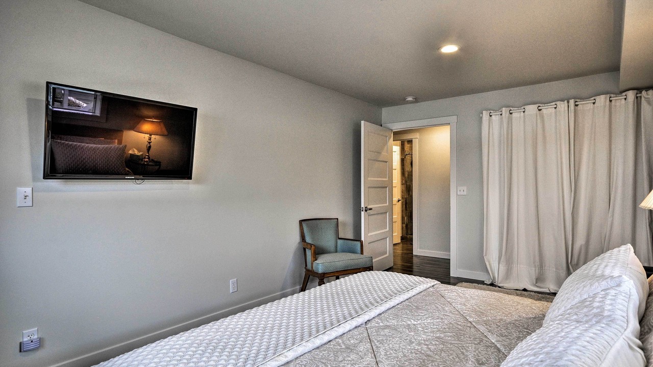 Photo of Bedroom in Astoria
