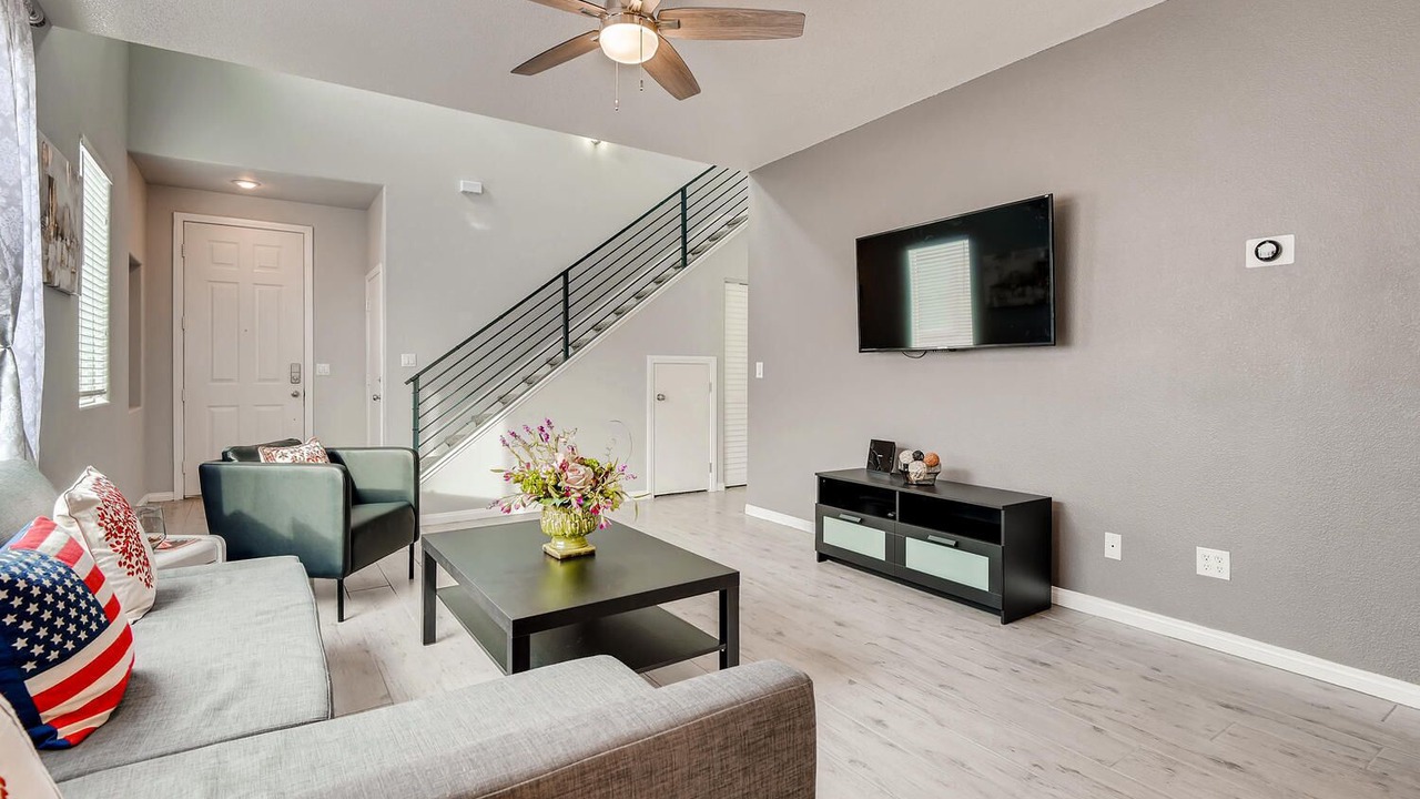 Photo of Livingroom in Spring Valley