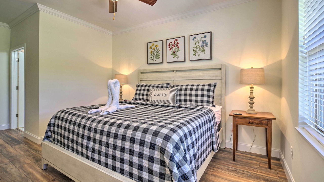 Photo of Bedroom in Townsend