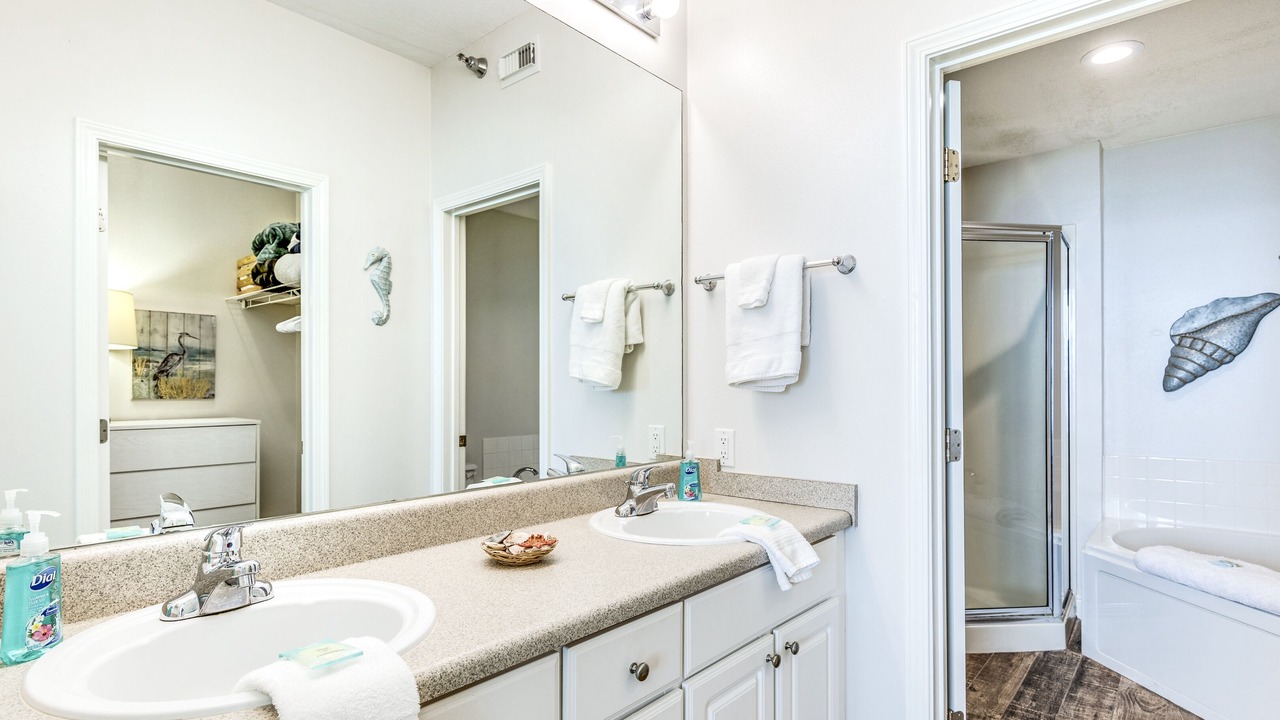 Photo of Bathroom in Gulf Shores