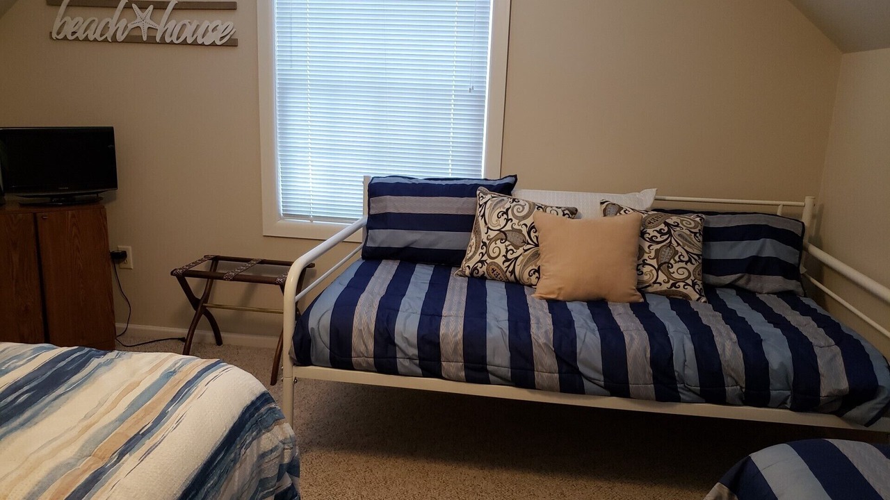 Photo of Bedroom in Paw Paw Lake