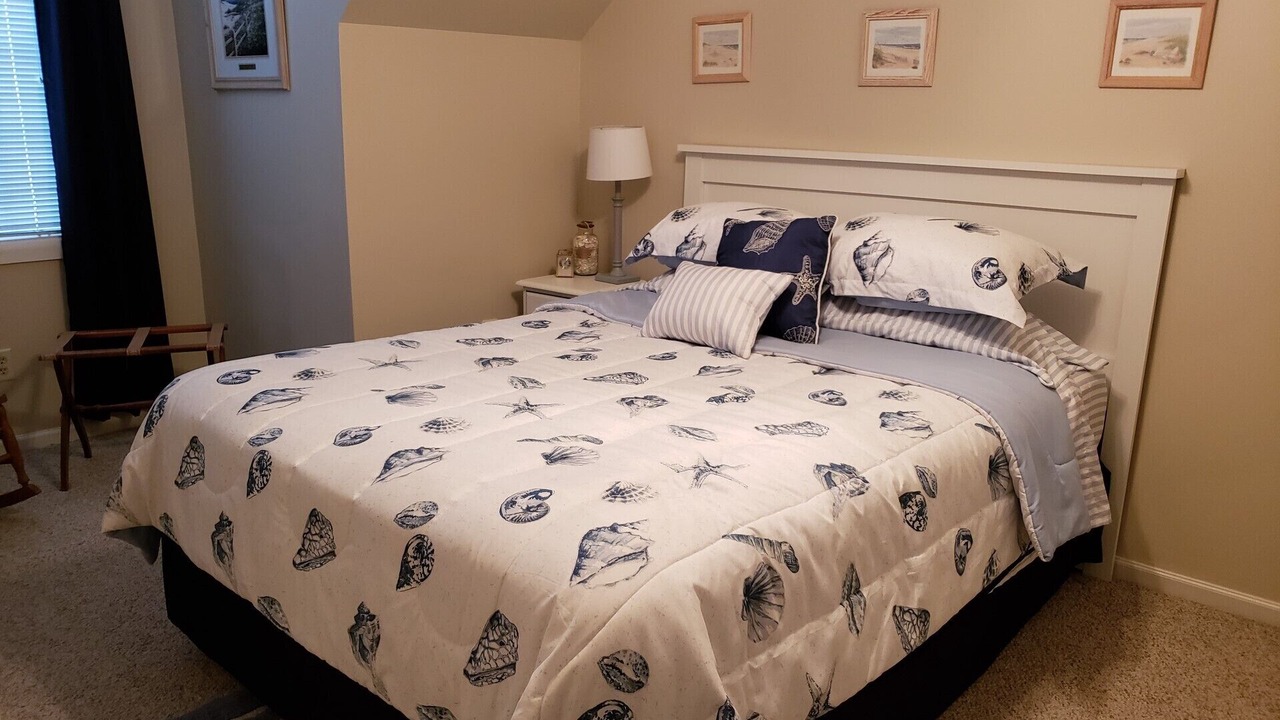 Photo of Bedroom in Paw Paw Lake