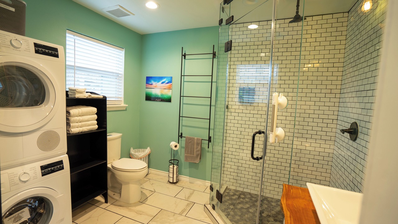 Photo of Bathroom in Canyon Lake