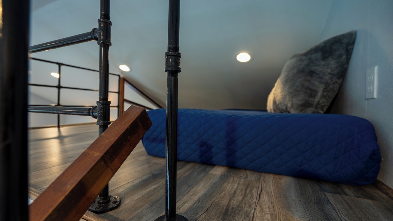 Photo of Bedroom in Canyon Lake