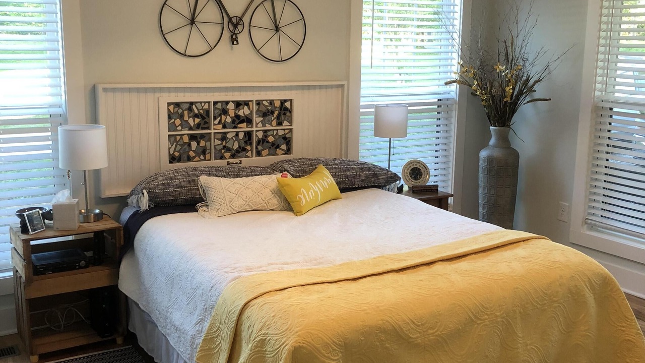 Photo of Bedroom in Gallatin
