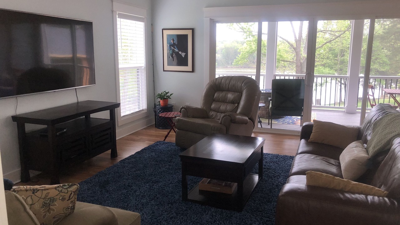 Photo of Livingroom in Gallatin
