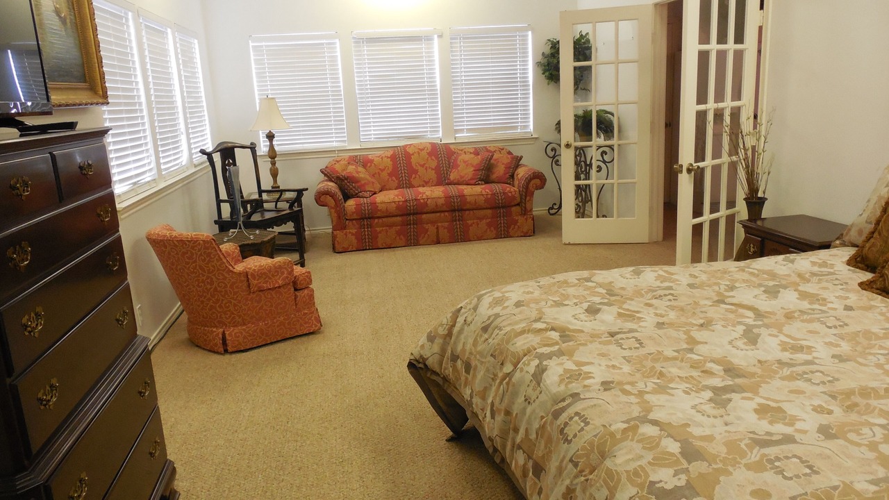 Photo of Bedroom in Mineola