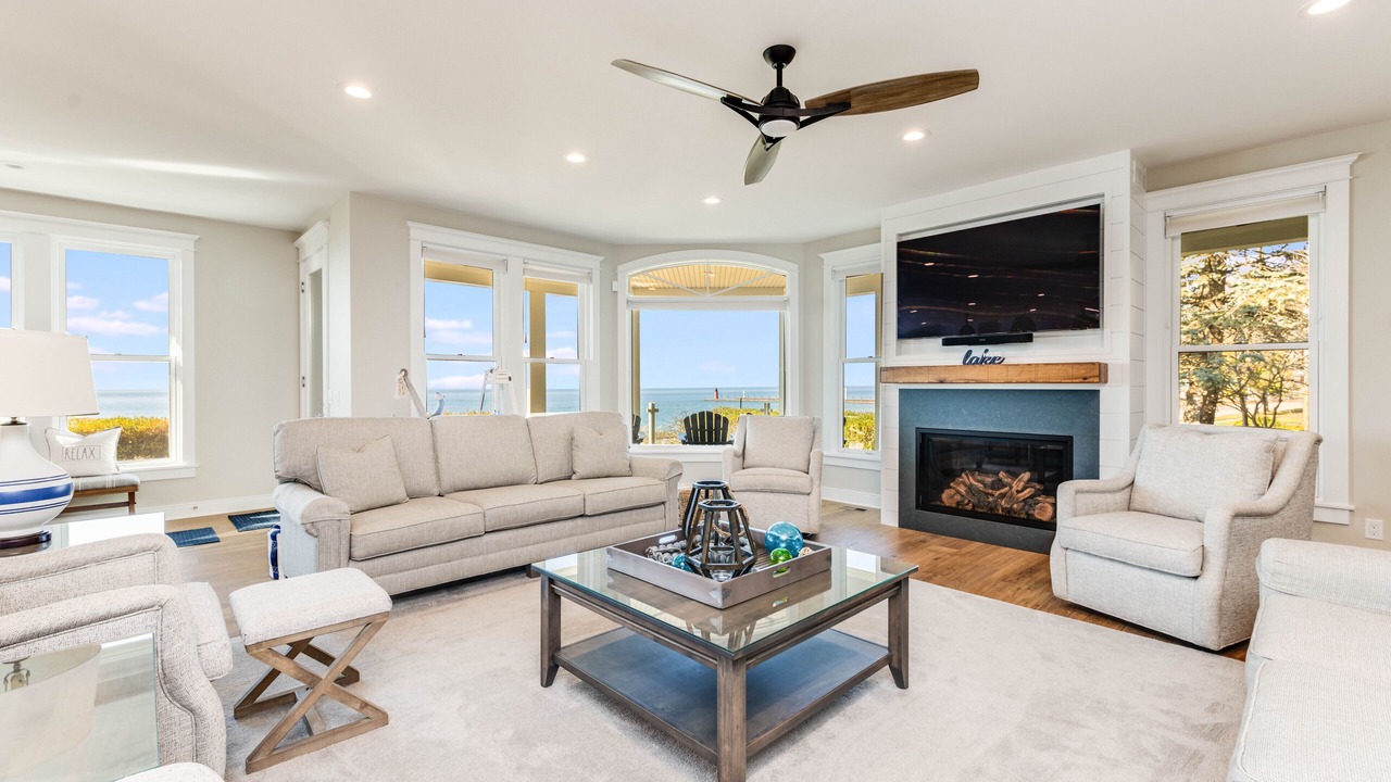 Photo of Livingroom in South Haven