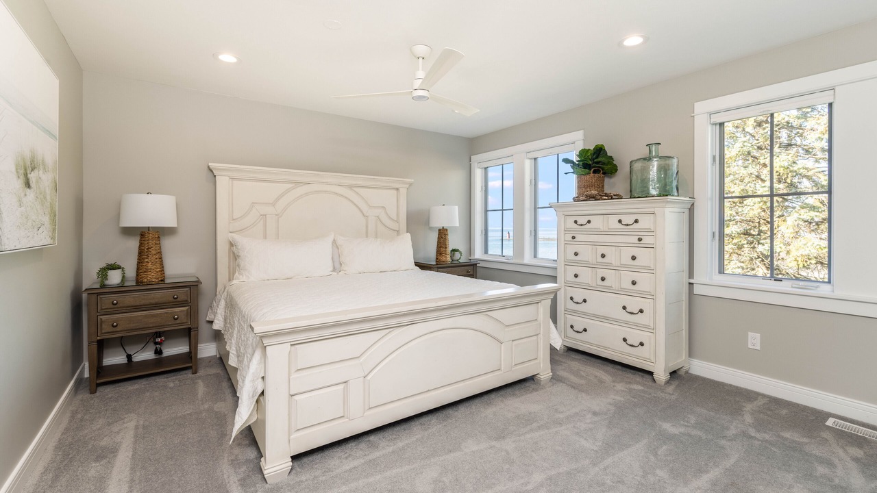 Photo of Bedroom in South Haven