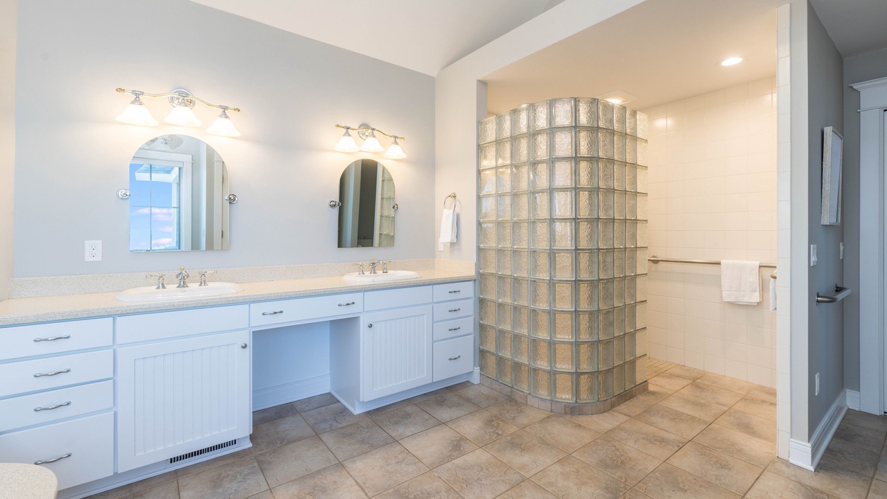 Photo of Bathroom in South Haven