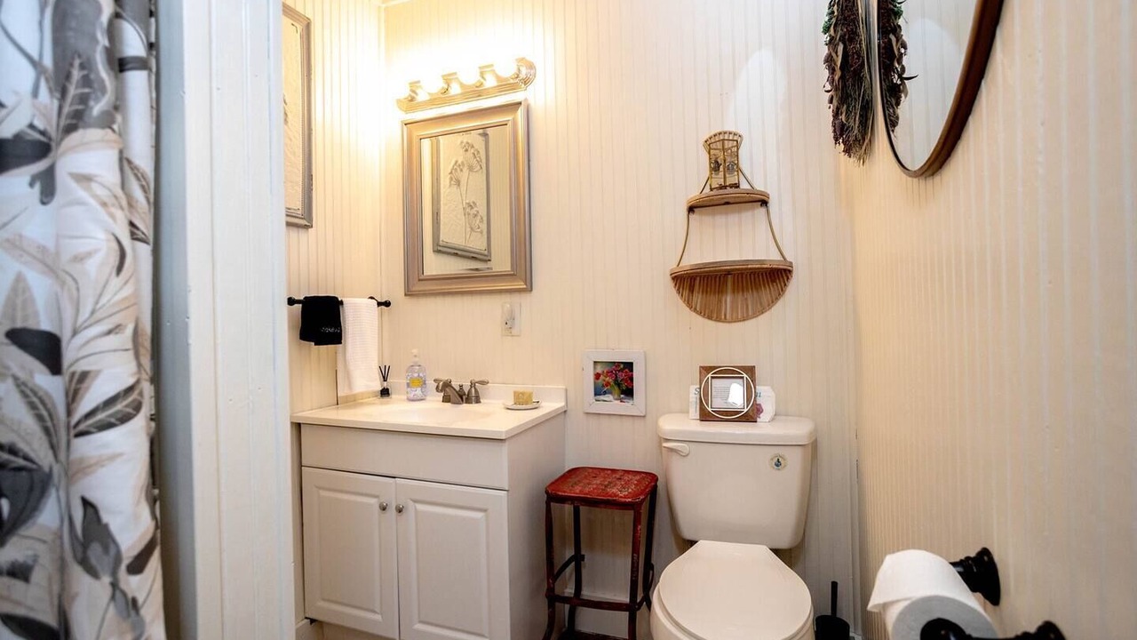 Photo of Bathroom in Draper