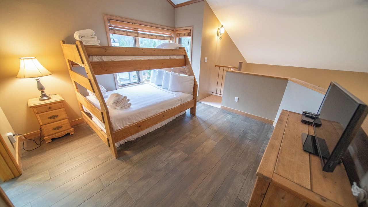 Photo of Bedroom in Mountain House