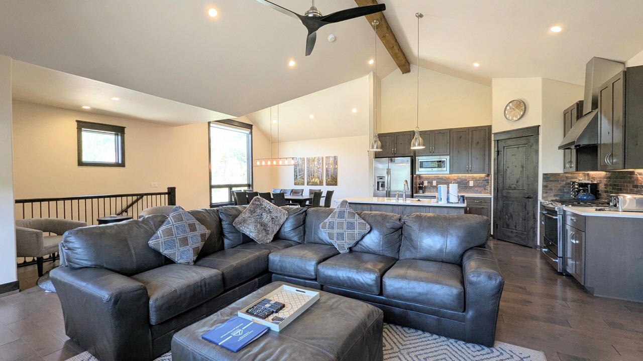 Photo of Bedroom in River Run