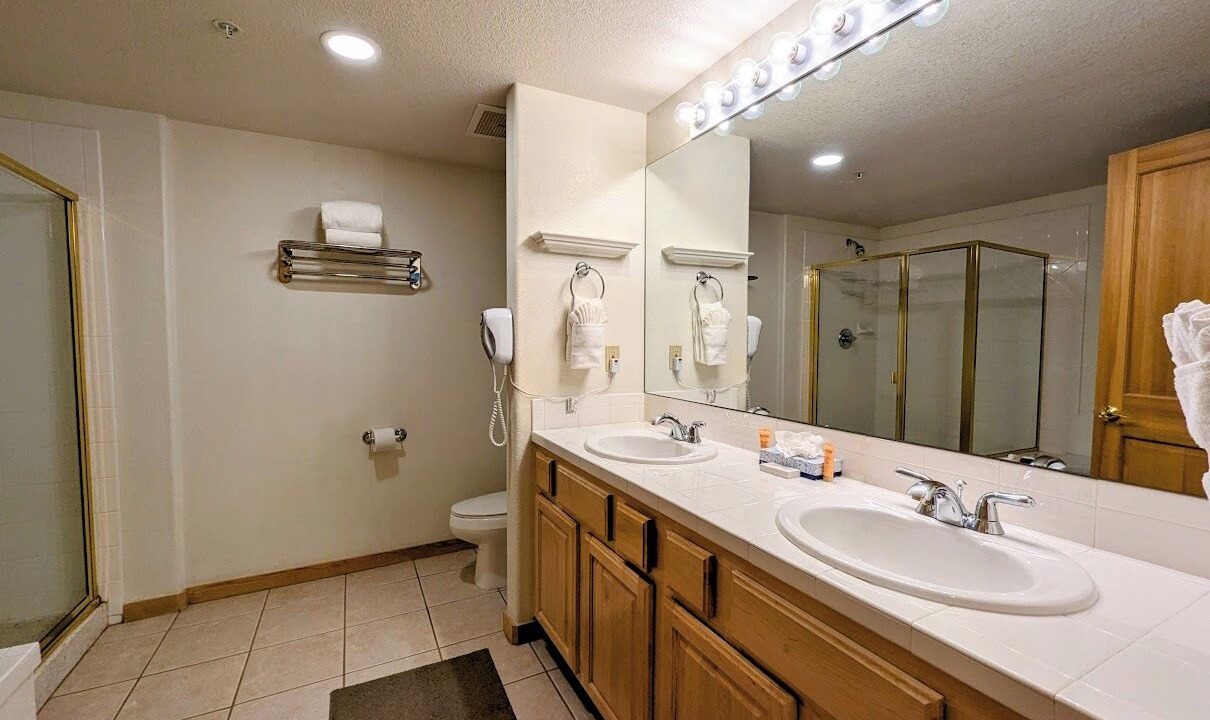 Photo of Bathroom in Mountain House