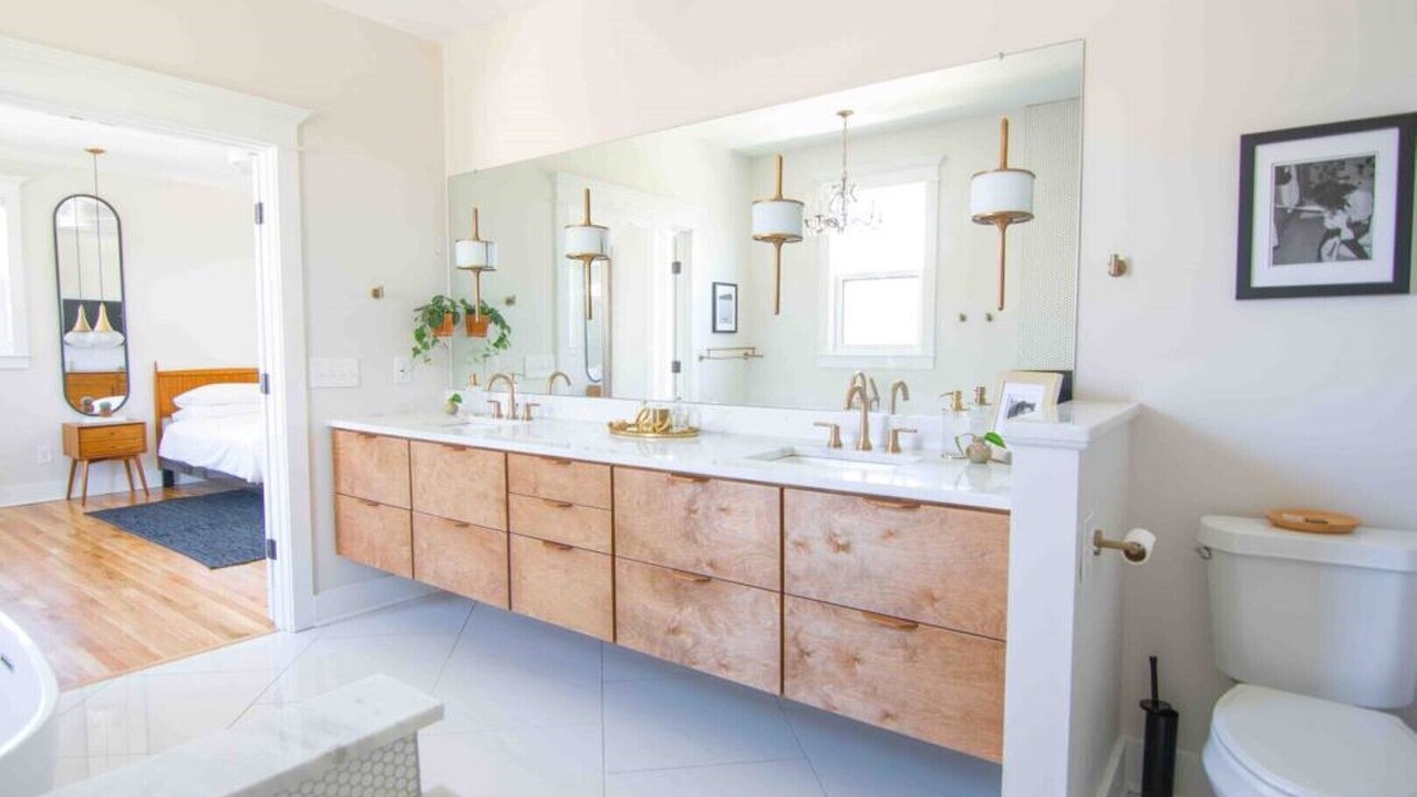 Photo of Bathroom in Inglewood
