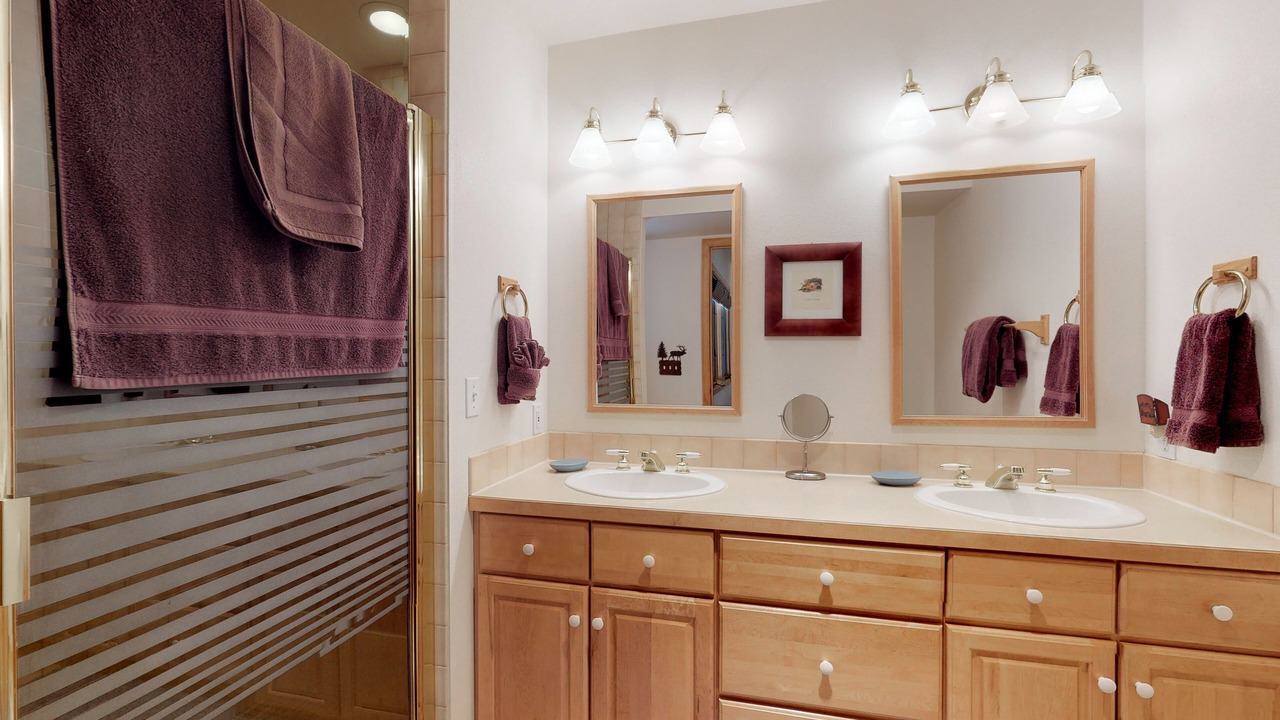 Photo of Bathroom in Aspen Brook