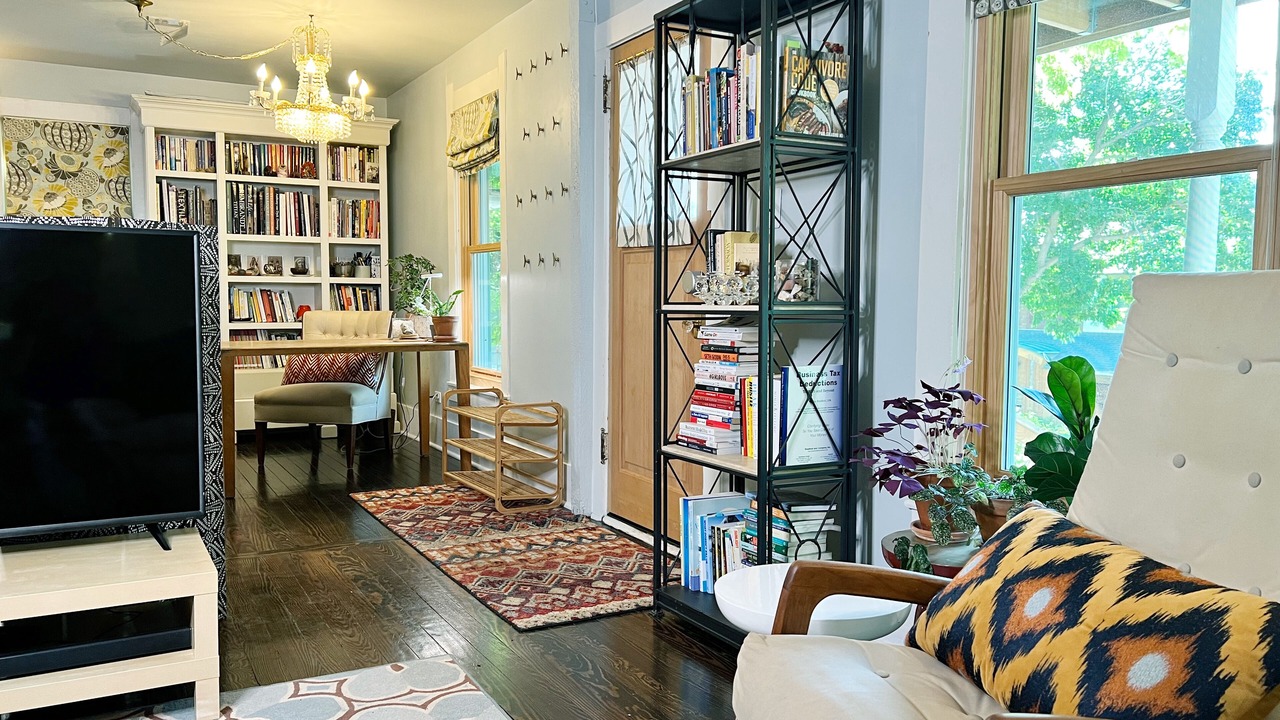 Photo of Livingroom in Whittier