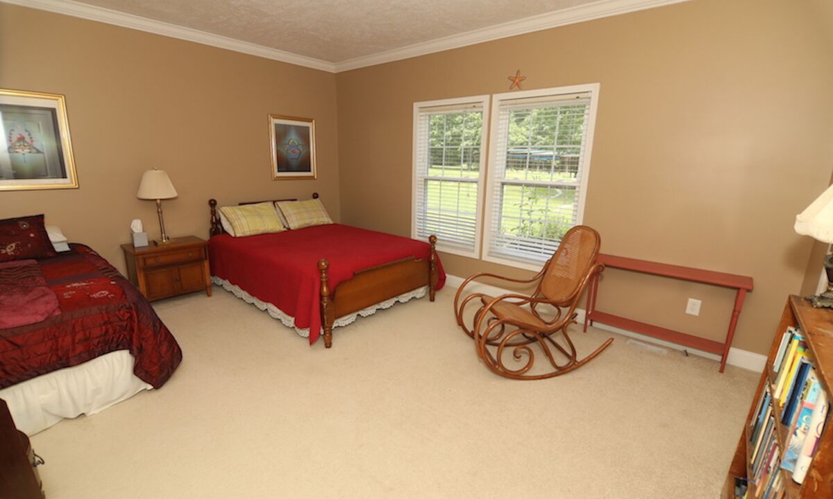 Photo of Bedroom in Southmont
