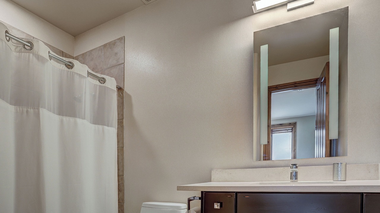 Photo of Bathroom in Edwards