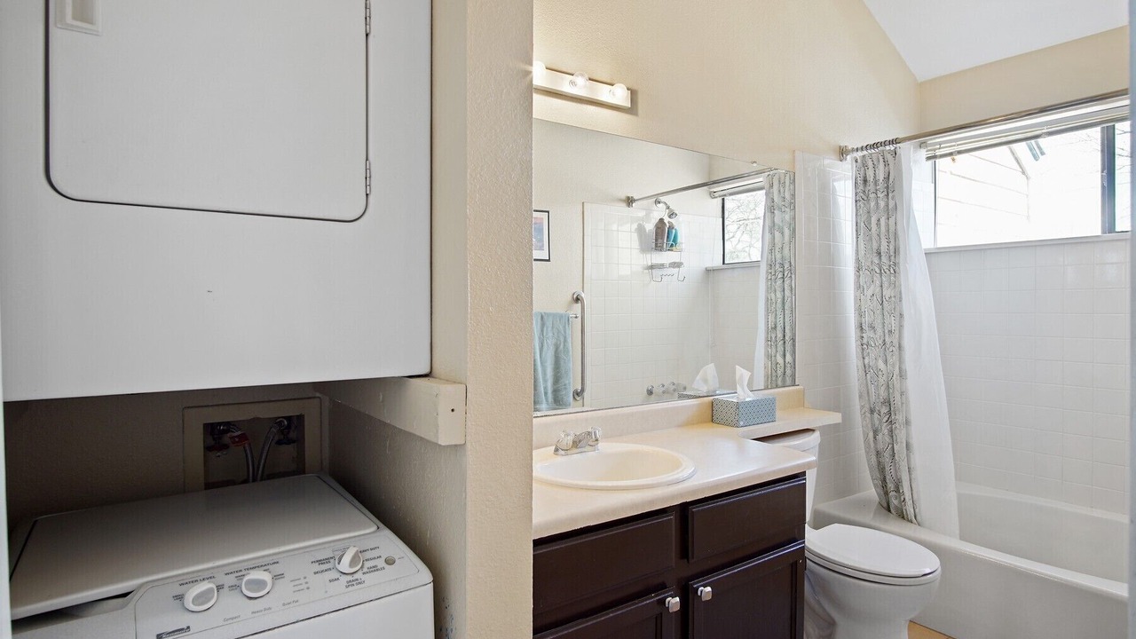 Photo of Bathroom in Foothills