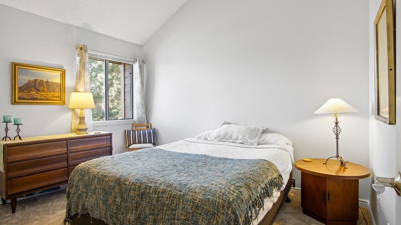 Photo of Bedroom in Foothills
