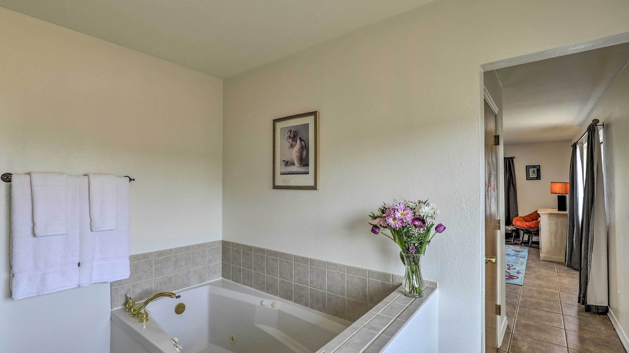 Photo of Bathroom in Elgin