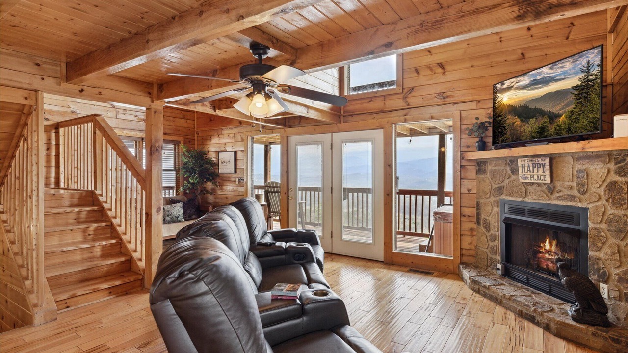 Photo of Livingroom in Gatlinburg - Pigeon Forge
