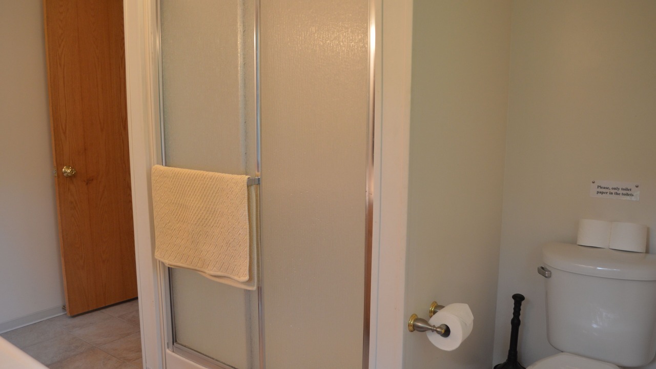 Photo of Bathroom in Lakeside