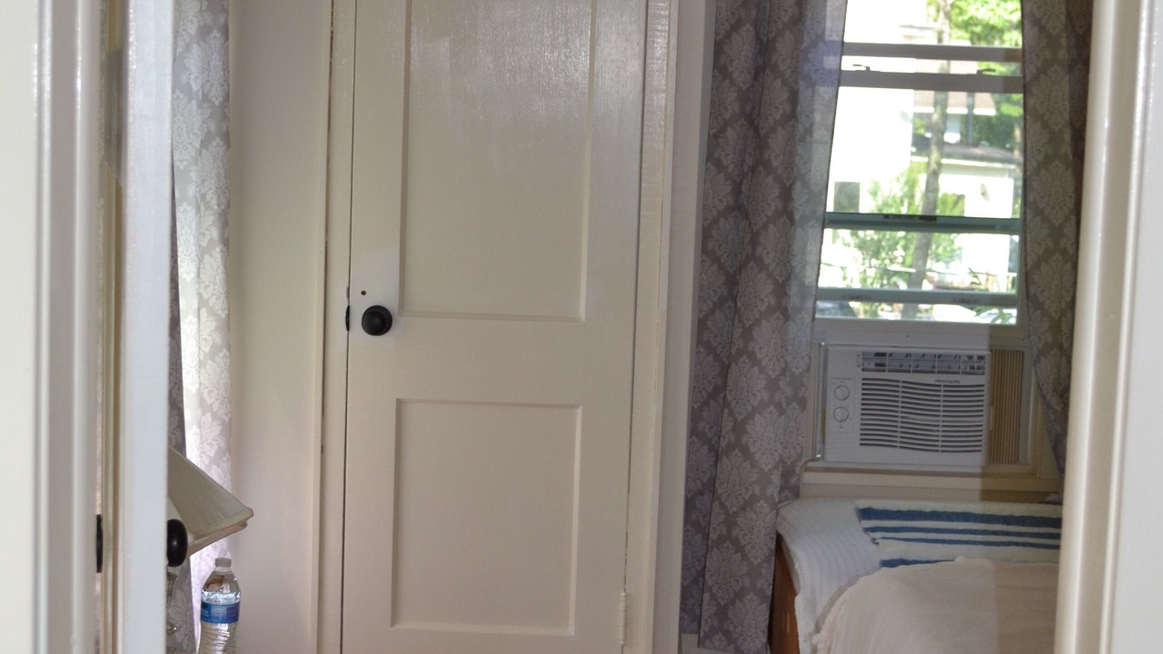 Photo of Bedroom in Lanesville