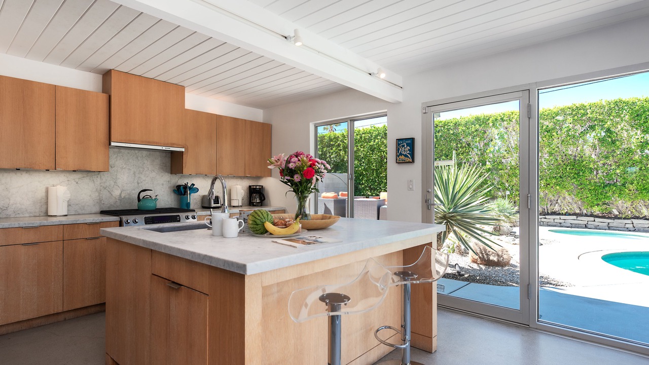 Photo of Kitchen in Racquet Club Estates