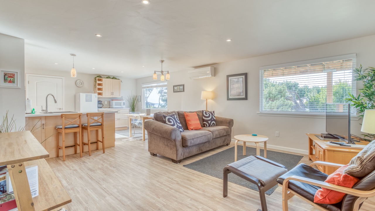 Photo of Livingroom in Neahkahnie Beach