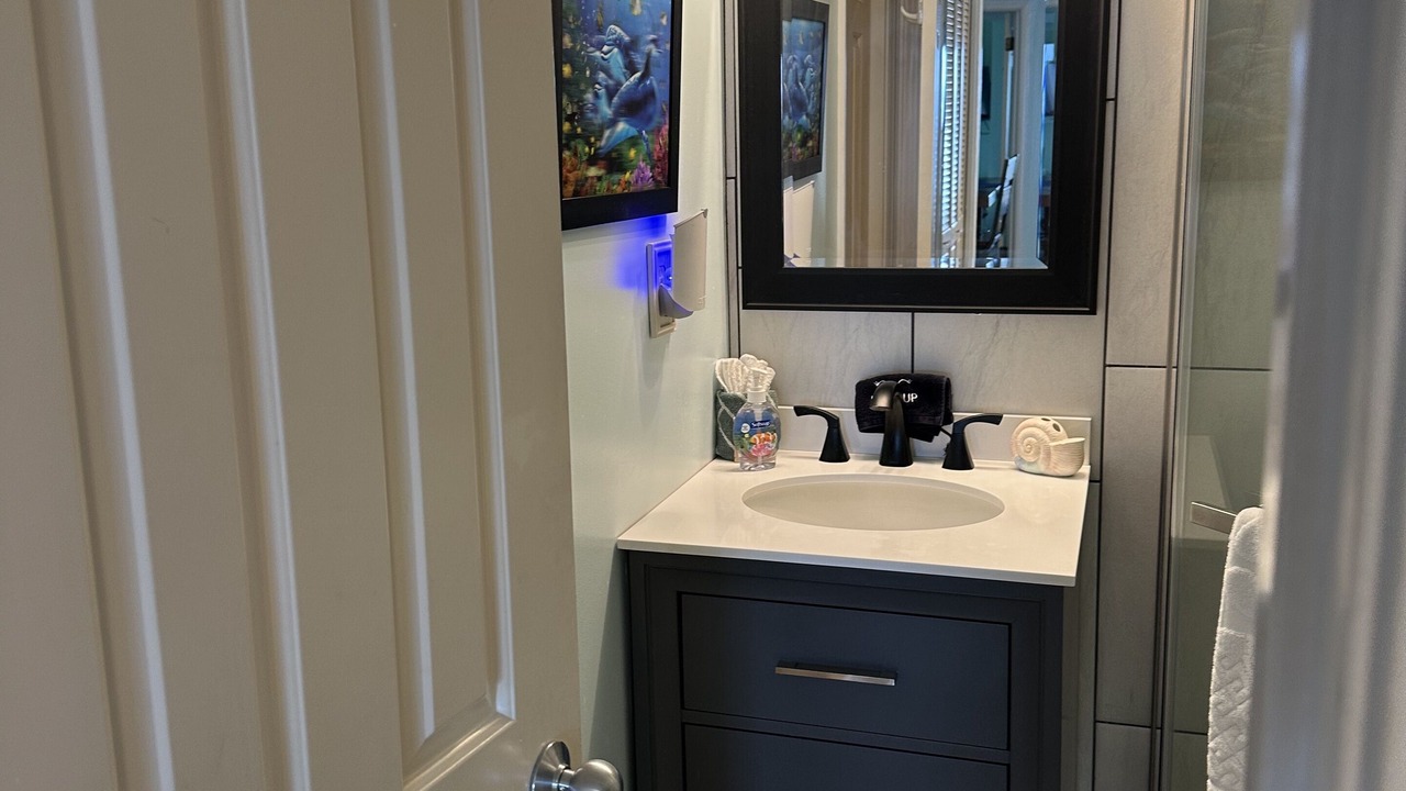 Photo of Bathroom in Navarre Beach
