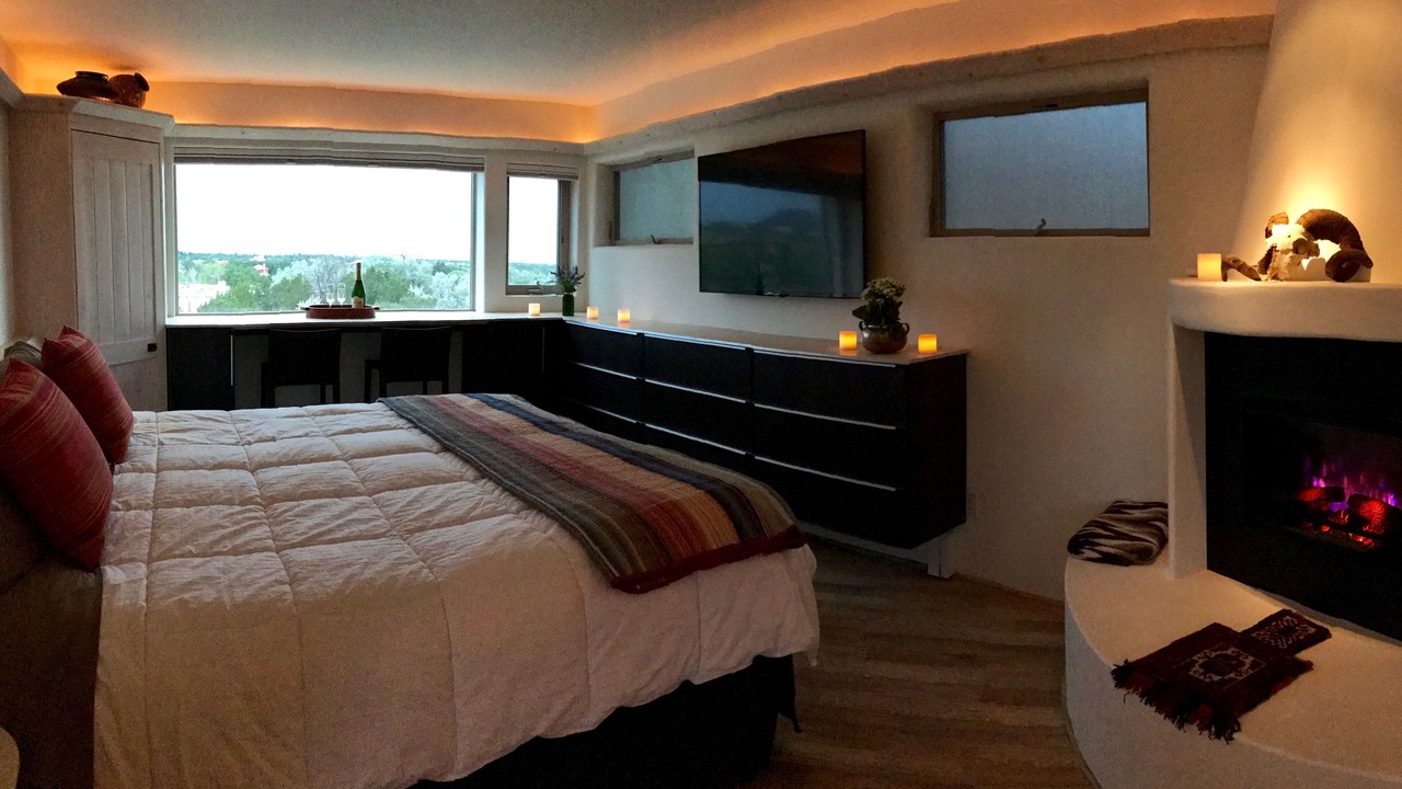 Photo of Livingroom in Northeast Santa Fe