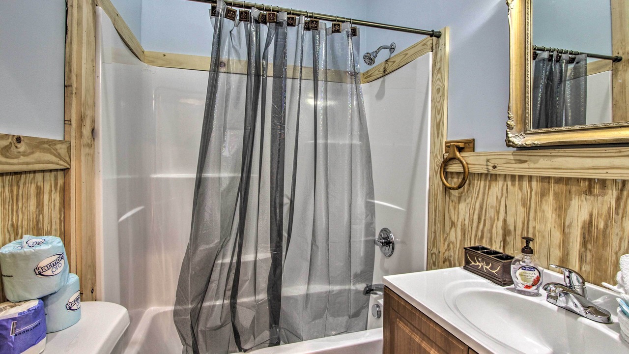 Photo of Bathroom in Chalet Village North