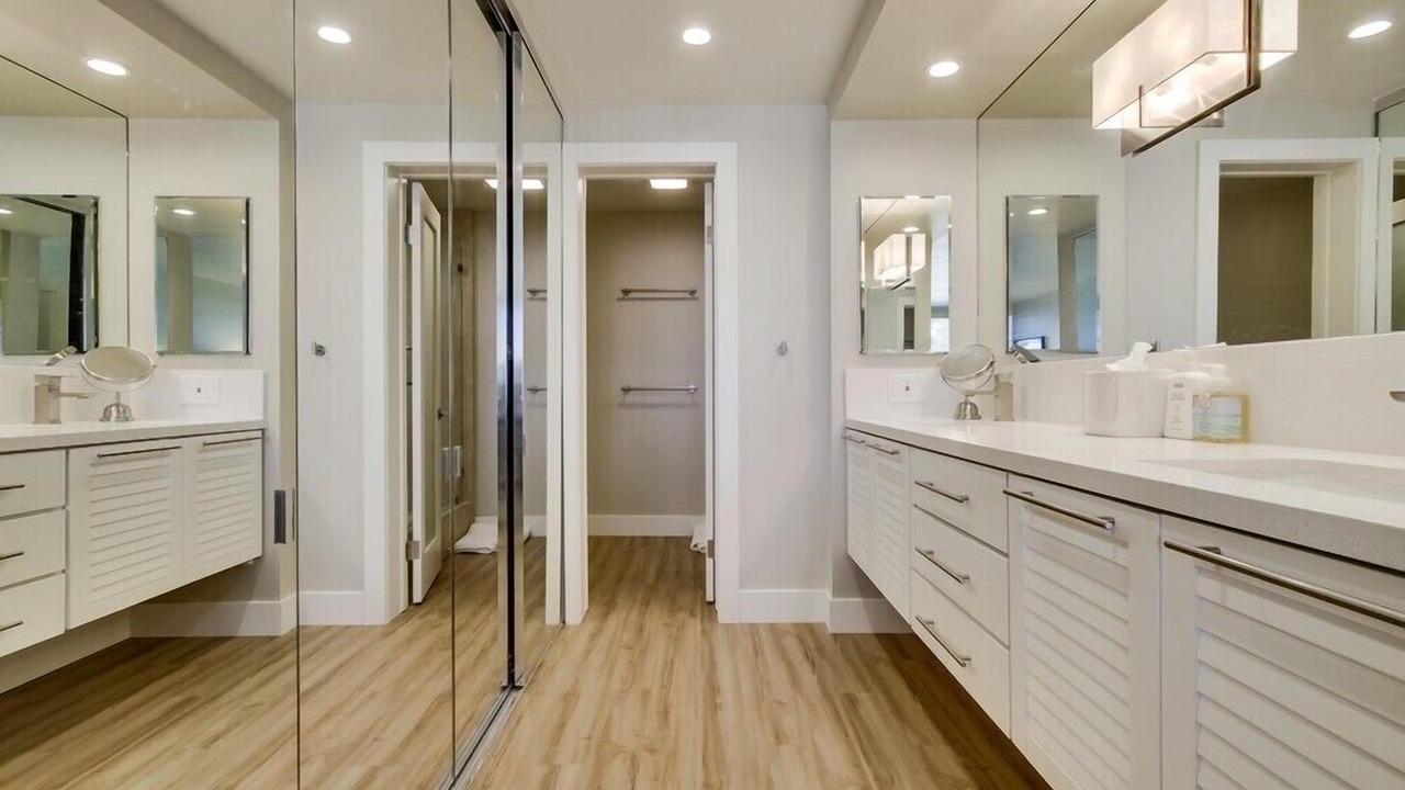 Photo of Bathroom in Crown Point