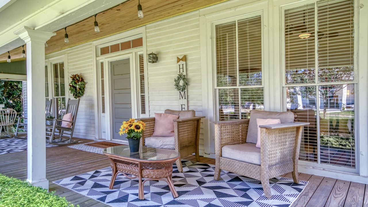 Photo of Patio Balcony in Monroe