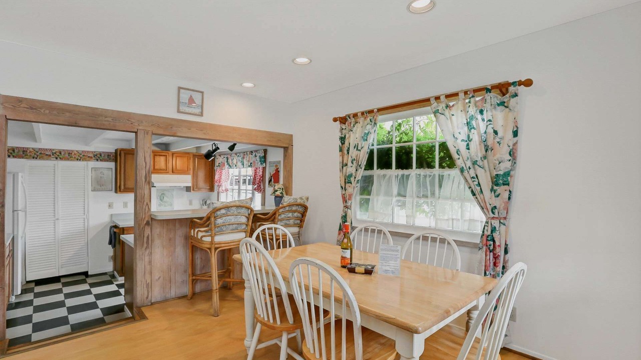 Photo of Bedroom in Balboa Island