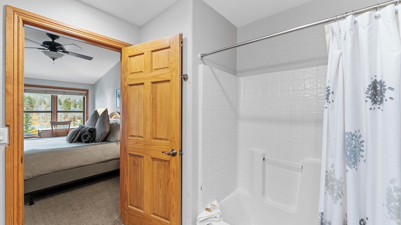 Photo of Bathroom in Mountain House