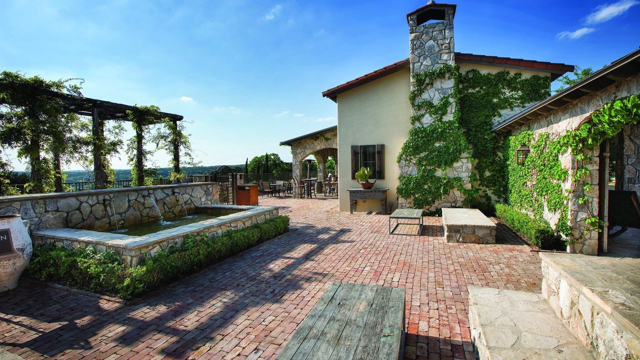 Photo of Patio Balcony in Ingram
