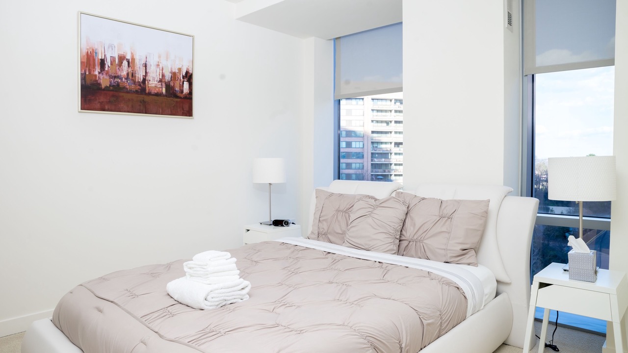 Photo of Bedroom in Crystal City