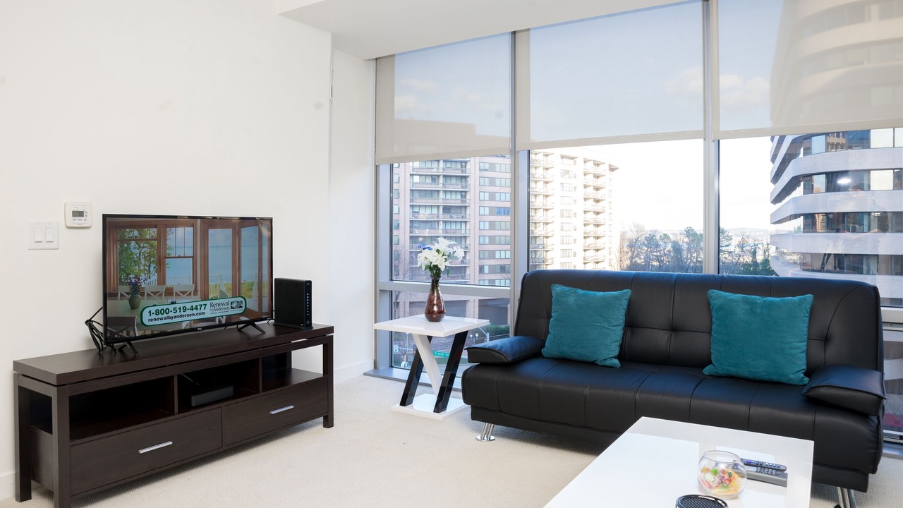 Photo of Livingroom in Crystal City