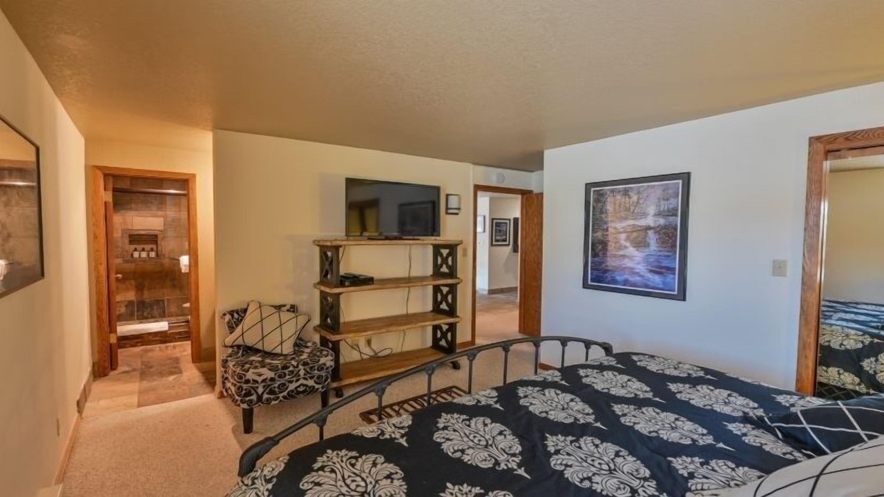 Photo of Bedroom in Crested Butte