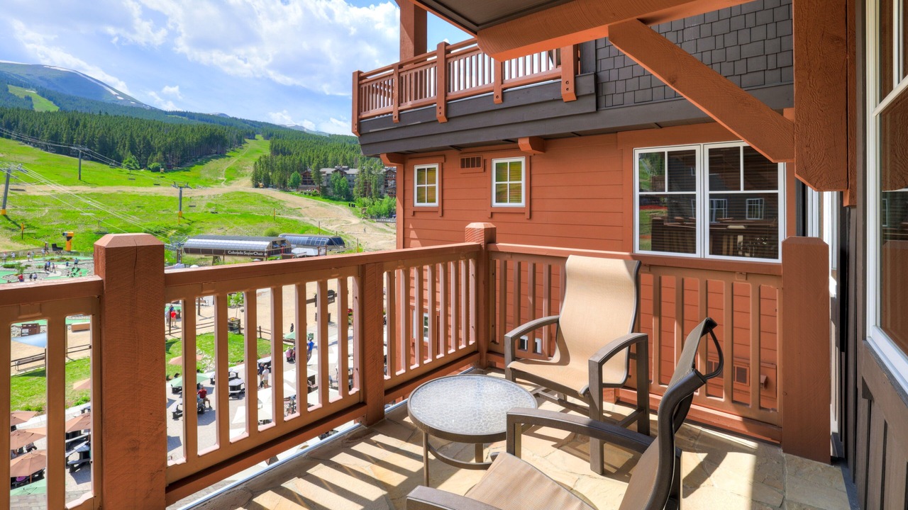 Photo of Patio Balcony in Peak 8