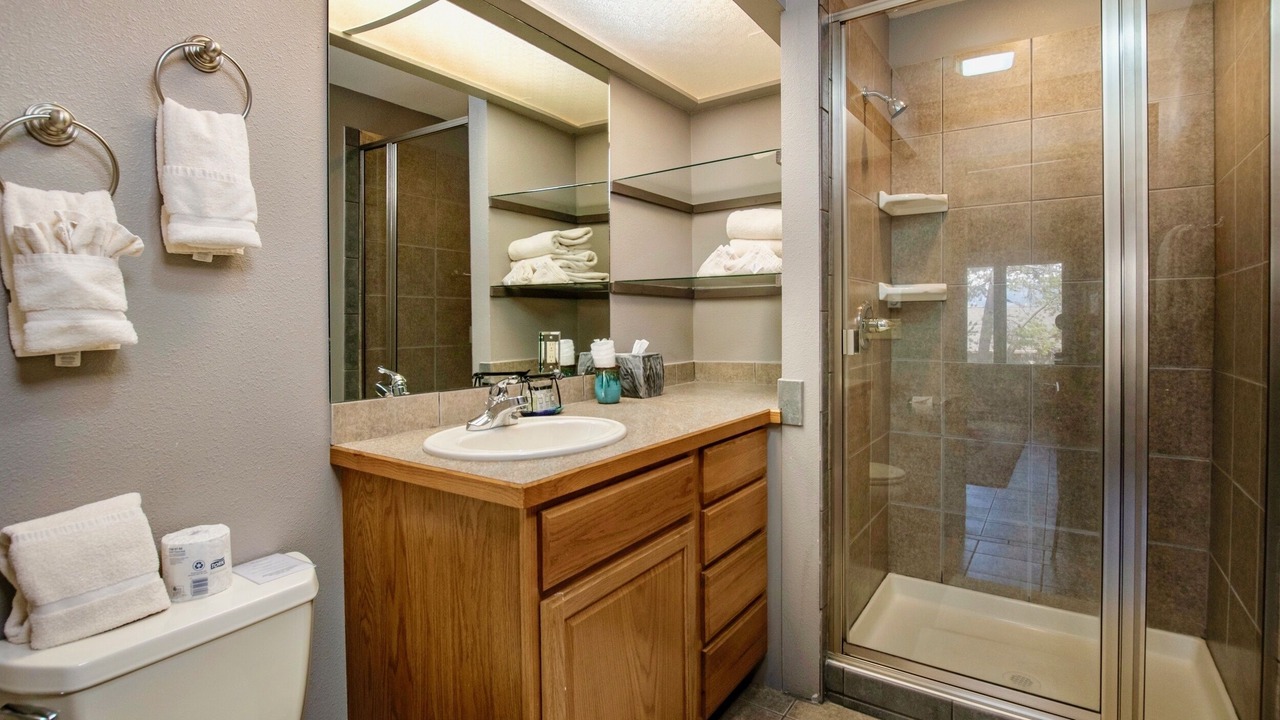 Photo of Bathroom in Windcliff Estates