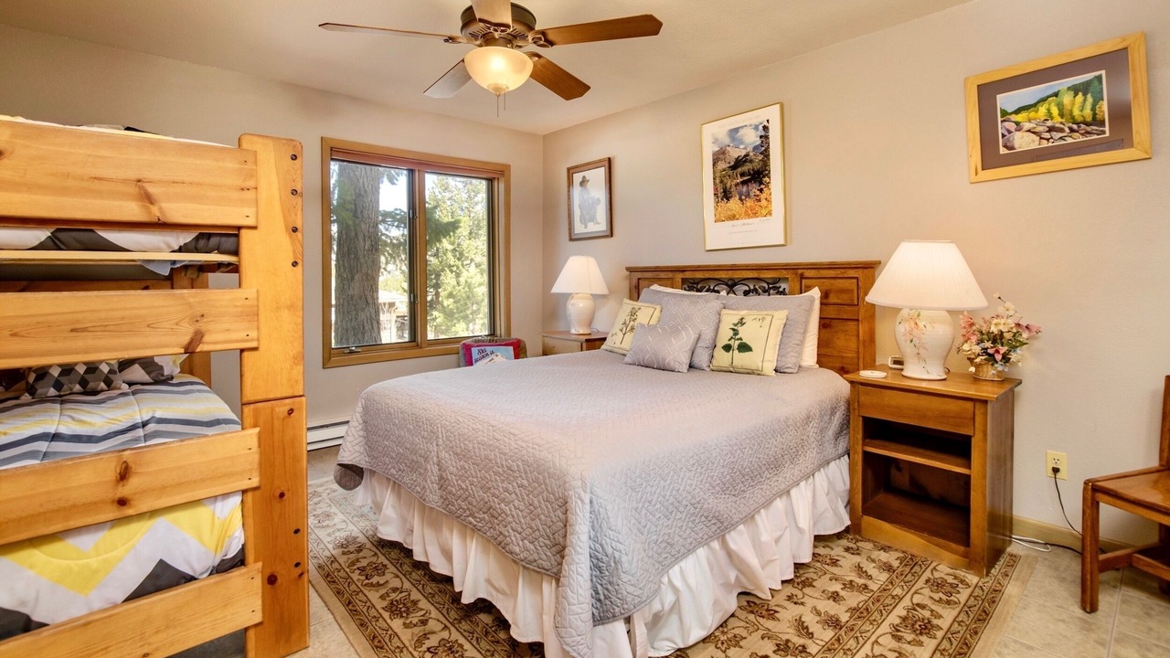 Photo of Bedroom in Windcliff Estates
