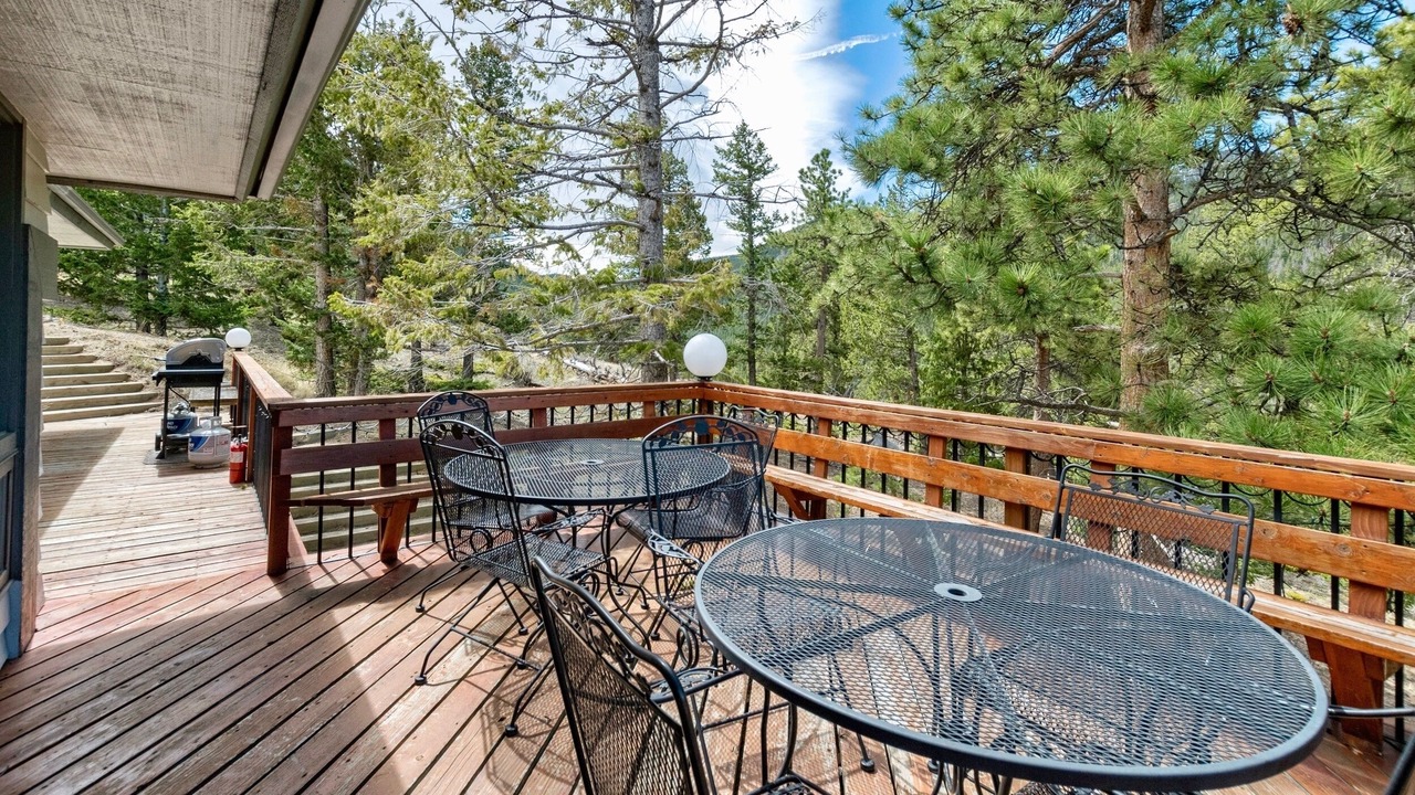 Photo of Outdoor in Windcliff Estates