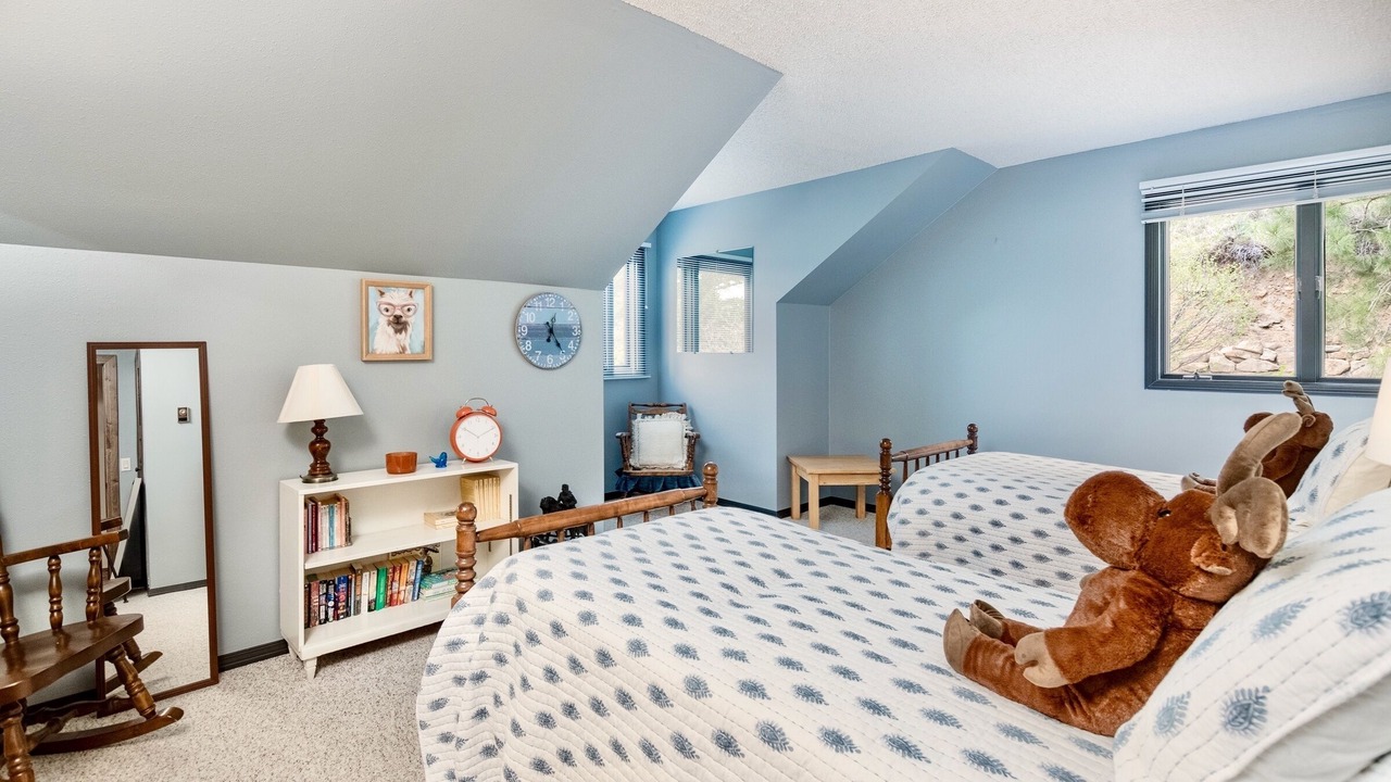 Photo of Bedroom in Windcliff Estates