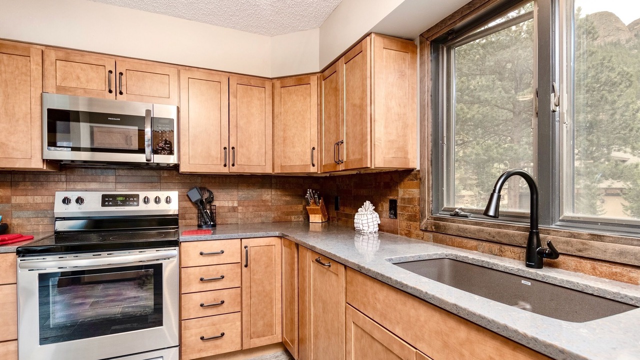 Photo of Bedroom in Windcliff Estates