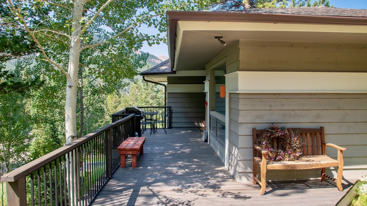 Photo of Outdoor in Windcliff Estates